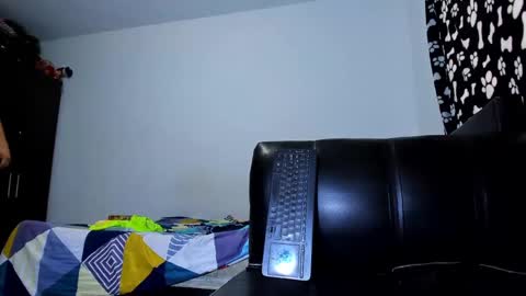 diiego_xxx online show from November 15, 3:52 pm