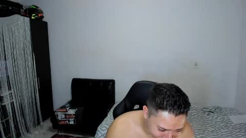 diiego_xxx online show from May 11, 6:27 pm