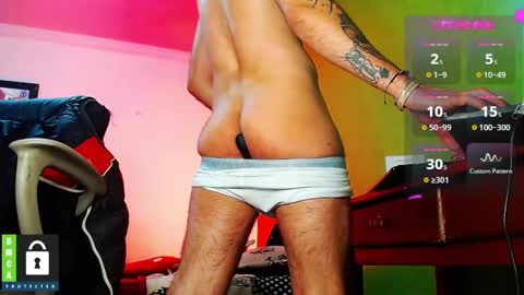 Snapshot of diilanhot chatting on December 13, 3:16 am Dylan online show from December 13, 3:16 am