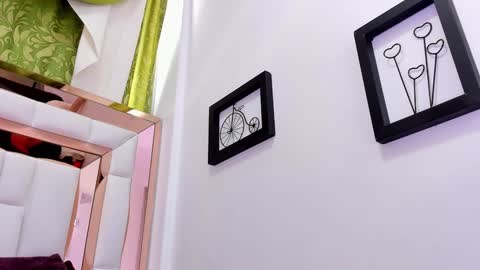 dilan_scootk_ online show from February 7, 2:26 pm