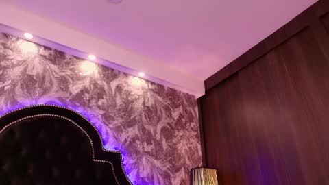 Snapshot of dilanmiller_ chatting on June 2, 6:21 pm dilanmiller_ online show from June 2, 6:21 pm