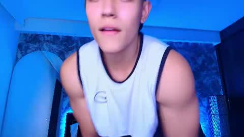 Snapshot of dilanmiller_ chatting on July 10, 5:15 pm dilanmiller_ online show from July 10, 5:15 pm