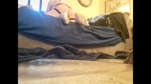 Snapshot of dildosnme22 chatting on March 3, 6:44 pm dildosnme22 online show from March 3, 6:44 pm