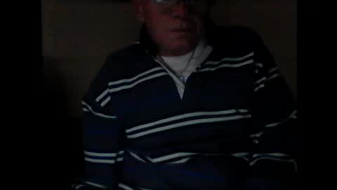 Snapshot of dildosnme22 chatting on September 9, 7:52 am dildosnme22 online show from September 9, 7:52 am