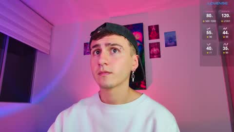 Julian Independent Model online show from November 19, 1:16 am