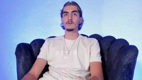 Snapshot of dimitryhank chatting on February 5, 9:03 am Cristian online show from February 5, 9:03 am