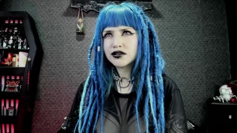 Snapshot of dimmuanddarkness chatting on December 11, 11:54 pm dimmuanddarkness online show from December 11, 11:54 pm