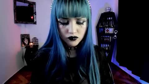 dimmuanddarkness online show from October 31, 8:37 am