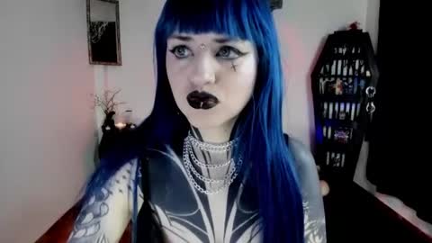Snapshot of dimmuanddarkness chatting on July 7, 9:19 pm dimmuanddarkness online show from July 7, 9:19 pm