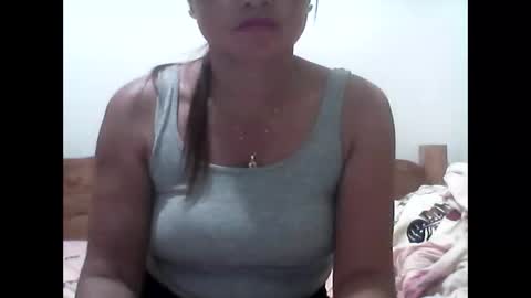 Snapshot of dimple_42 chatting on April 4, 9:51 am Dimple online show from April 4, 9:51 am