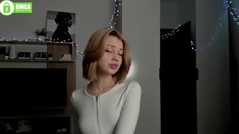 Snapshot of din_star chatting on December 10, 5:07 am Dina online show from December 10, 5:07 am