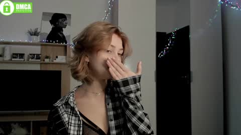 Snapshot of din_star chatting on December 19, 7:40 am Dina online show from December 19, 7:40 am