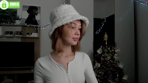 Snapshot of din_star chatting on December 31, 6:59 am Dina online show from December 31, 6:59 am