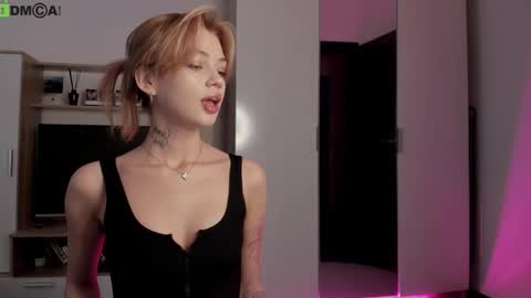 Snapshot of din_star chatting on November 16, 7:14 am Dina online show from November 16, 7:14 am