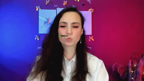 dina_bloom online show from January 8, 9:55 am