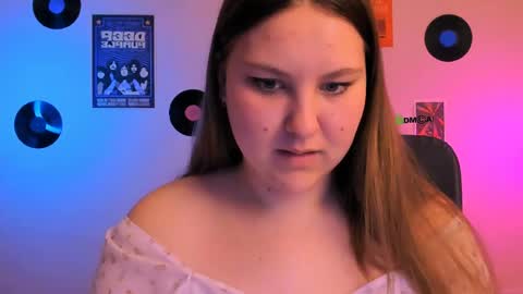 dina_bloom online show from May 6, 6:46 pm
