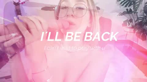   online show from May 9, 11:04 am