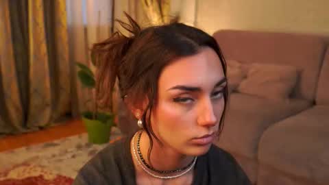 Snapshot of dinacaguimbal chatting on January 19, 9:24 am Dina and ill be glad to be here with you follow to me online show from January 19, 9:24 am