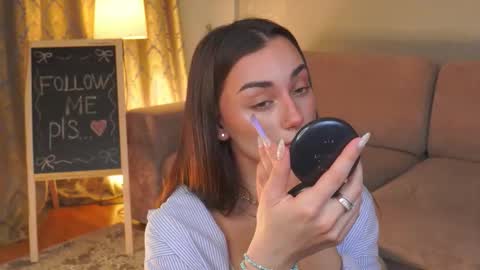 Snapshot of dinacaguimbal chatting on February 2, 9:41 am Dina and ill be glad to be here with you follow to me online show from February 2, 9:41 am