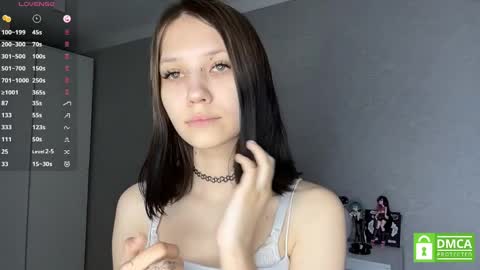 Amelia online show from May 13, 1:08 pm