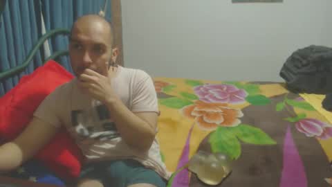 Dincht online show from November 5, 10:32 pm