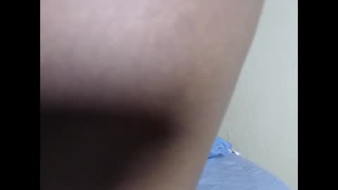 Snapshot of dineros_cam chatting on October 16, 11:11 am Quin online show from October 16, 11:11 am