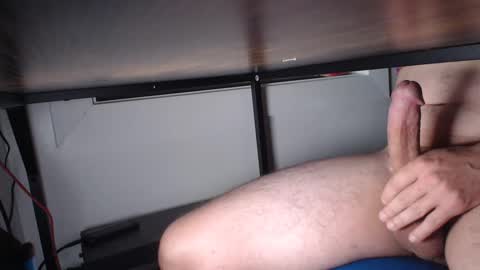 Snapshot of dingleberriesxl chatting on February 19, 7:17 am Capt. Dingle online show from February 19, 7:17 am