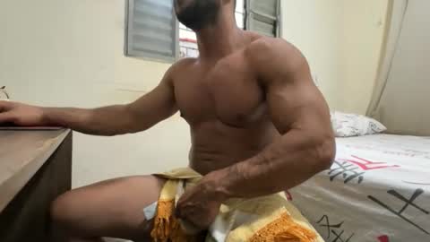 dinhoo14 online show from December 2, 6:58 pm