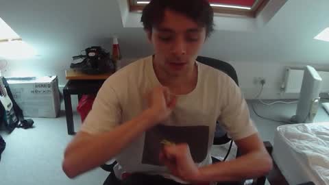 Snapshot of dinkel___ chatting on October 29, 12:40 pm dinkel___ online show from October 29, 12:40 pm