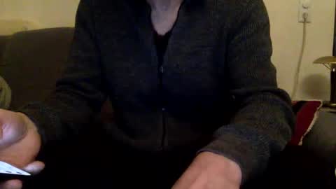 Snapshot of dinnerout1111 chatting on March 3, 5:53 am dinnerout1111 online show from March 3, 5:53 am