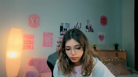 Snapshot of dinnerwithflowers chatting on February 3, 12:54 pm Sara Connor online show from February 3, 12:54 pm