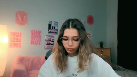 Snapshot of dinnerwithflowers chatting on February 13, 2:02 pm Sara Connor online show from February 13, 2:02 pm