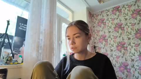 dinorahmroczkowski online show from September 18, 8:16 am
