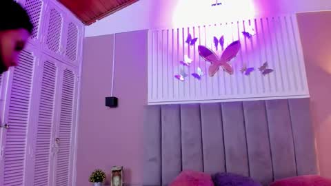 Cristal  online show from January 11, 3:23 am