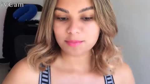 diosadeluniverso_ online show from October 17, 5:59 pm