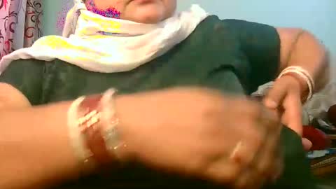 dipa2345569393 online show from April 2, 11:19 am