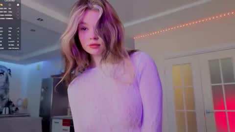 Snapshot of dipamellyy chatting on March 20, 2:16 am Diana online show from March 20, 2:16 am