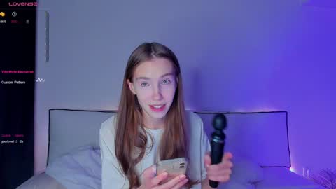 Snapshot of diroill chatting on December 2, 1:47 am Hailey online show from December 2, 1:47 am