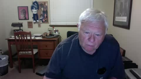 dirtrider195080438 online show from July 22, 5:10 am