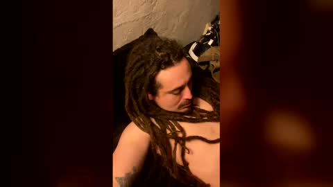 Snapshot of dirtsdirt1 chatting on February 16, 12:01 pm dirtsdirt1 online show from February 16, 12:01 pm