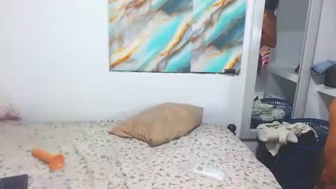 dirty_culona online show from May 4, 2:13 pm