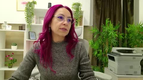 dirty_mature online show from November 27, 7:10 am