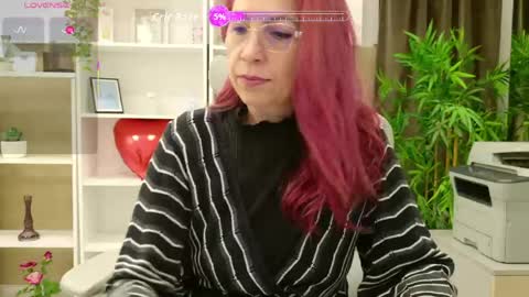 dirty_mature online show from May 10, 7:35 am