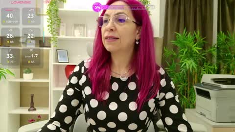 dirty_mature online show from May 12, 6:21 am