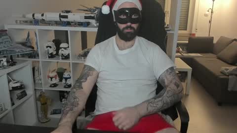 Robert online show from December 25, 11:42 pm