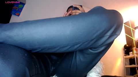 I just want to be happy online show from February 15, 2:52 am