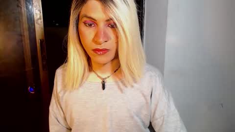 dirtydanezka online show from November 17, 3:01 am