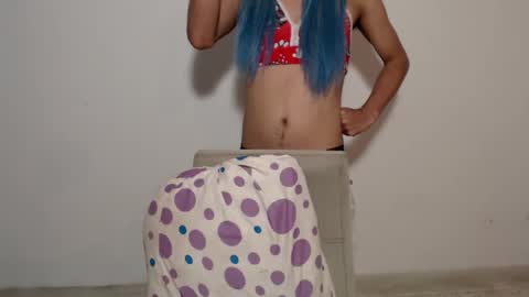 dirtydanezka online show from December 5, 10:35 am