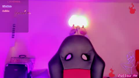 Naomy  online show from February 4, 3:12 am