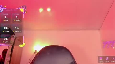 Naomy  online show from June 10, 3:18 am